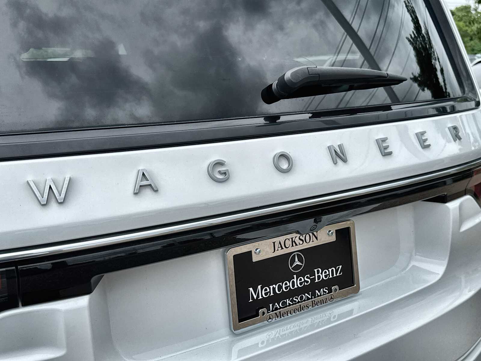 Thumbnail: 2024 Jeep Wagoneer - 15