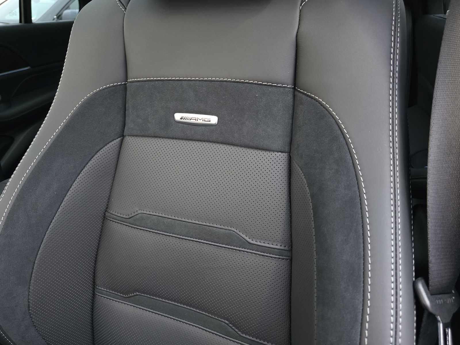 Thumbnail: 2026 Mercedes-Benz GLE - 9