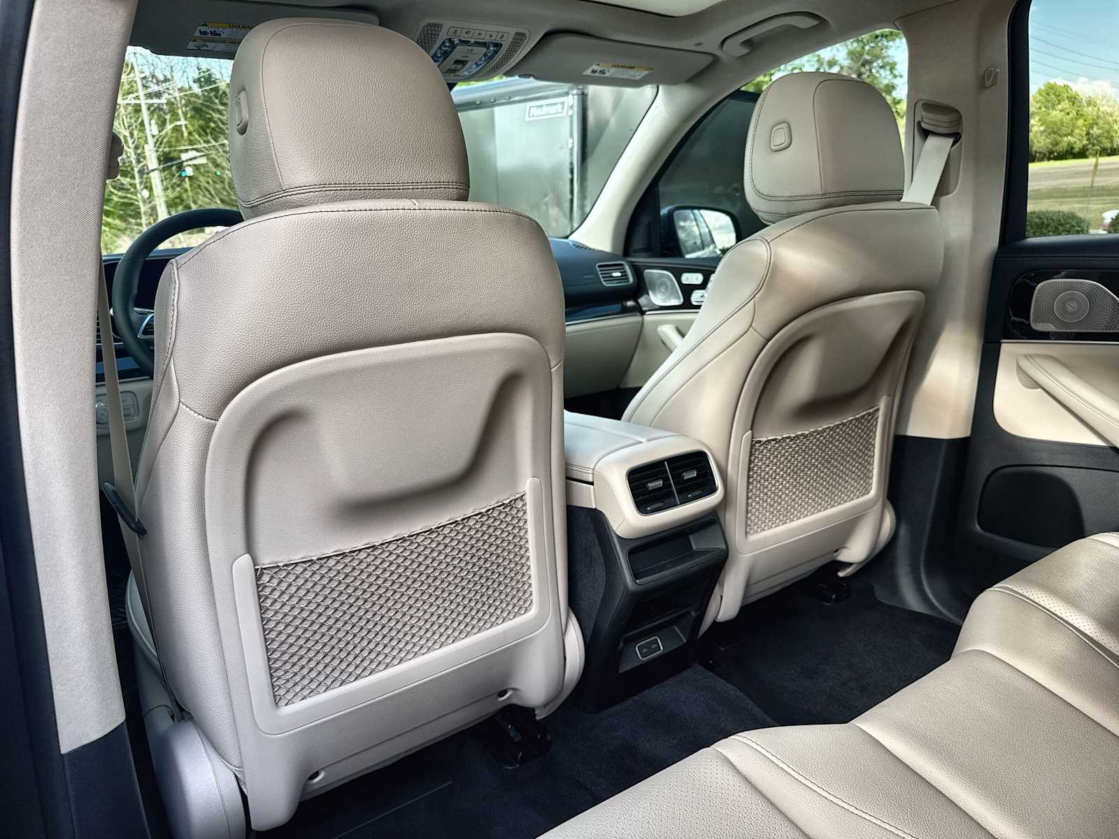 Thumbnail: 2026 Mercedes-Benz GLE - 18