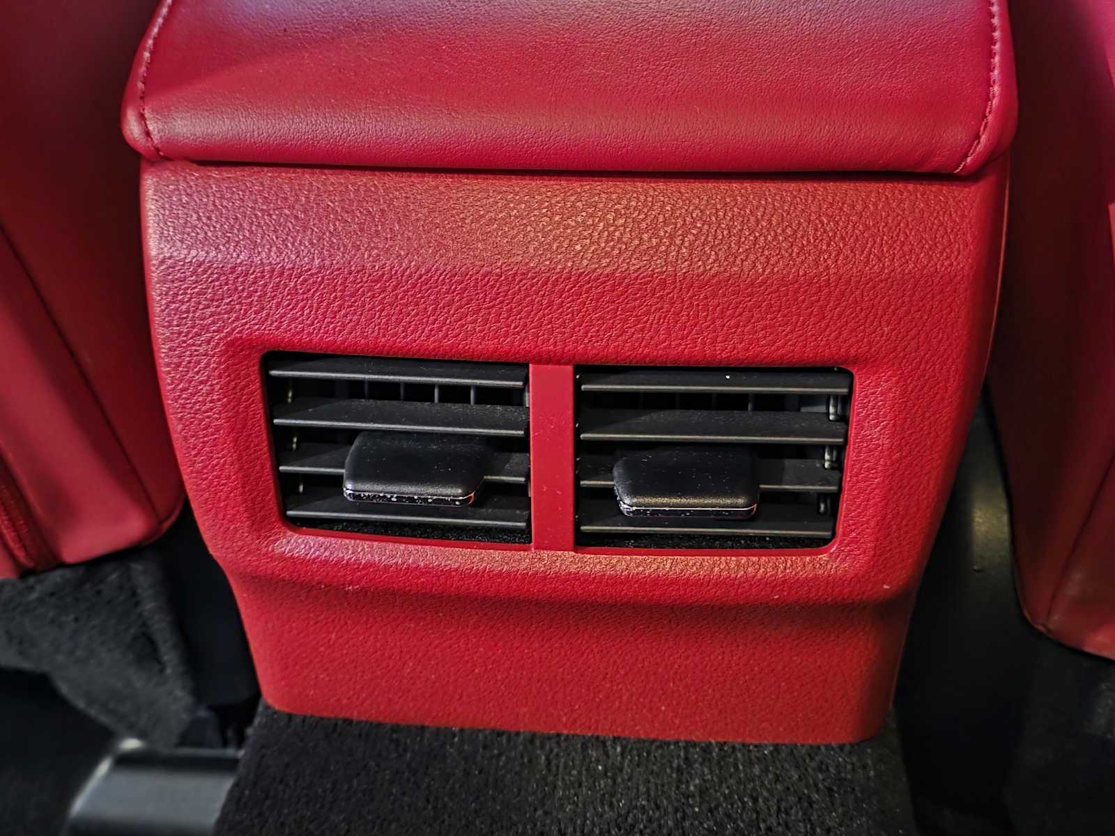 Thumbnail: 2021 Lexus IS - 27