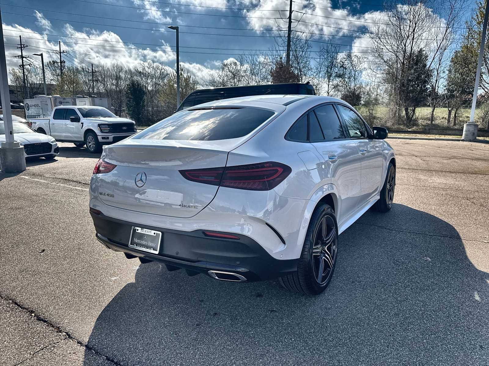 Thumbnail: 2026 Mercedes-Benz GLE - 8