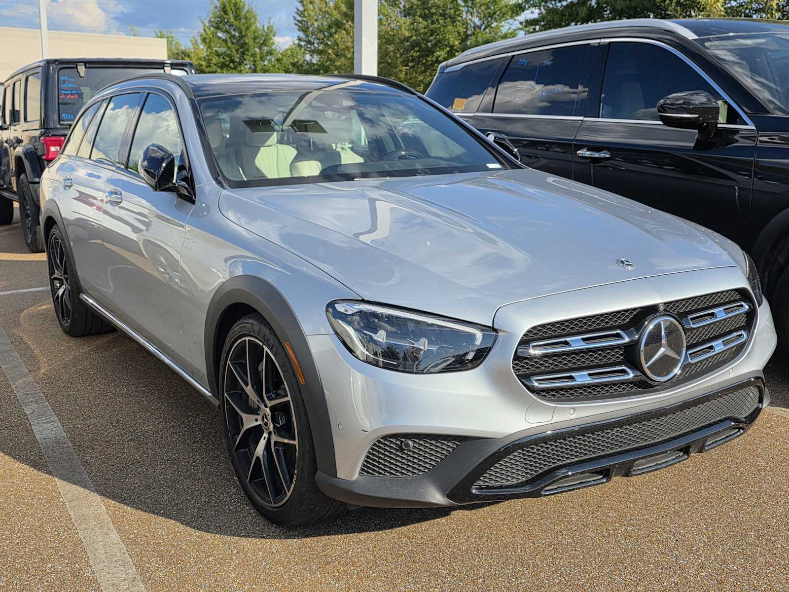 Thumbnail: 2023 Mercedes-Benz E-Class - 2
