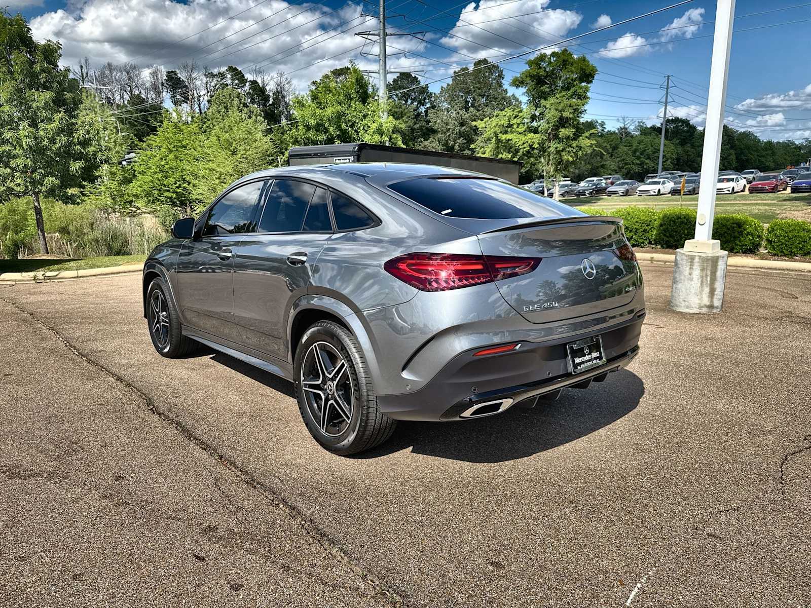 Thumbnail: 2026 Mercedes-Benz GLE - 6