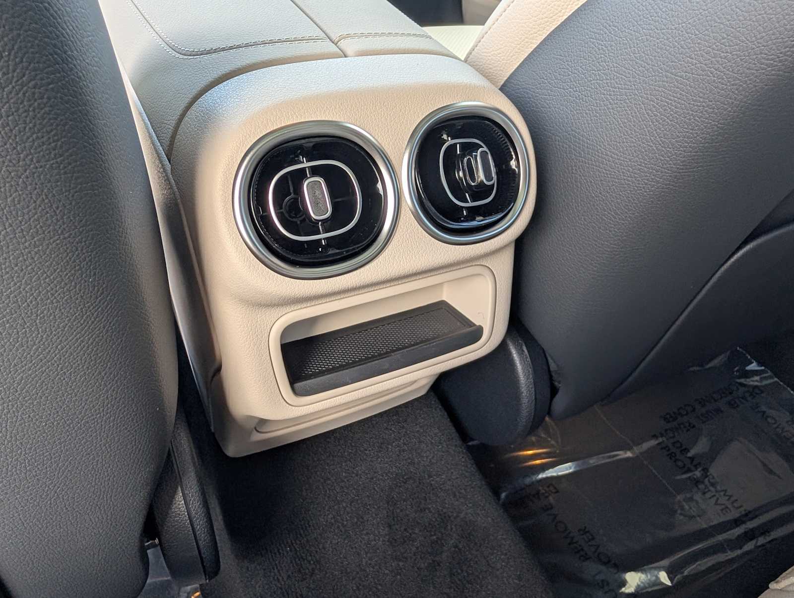 Thumbnail: 2026 Mercedes-Benz GLC - 23