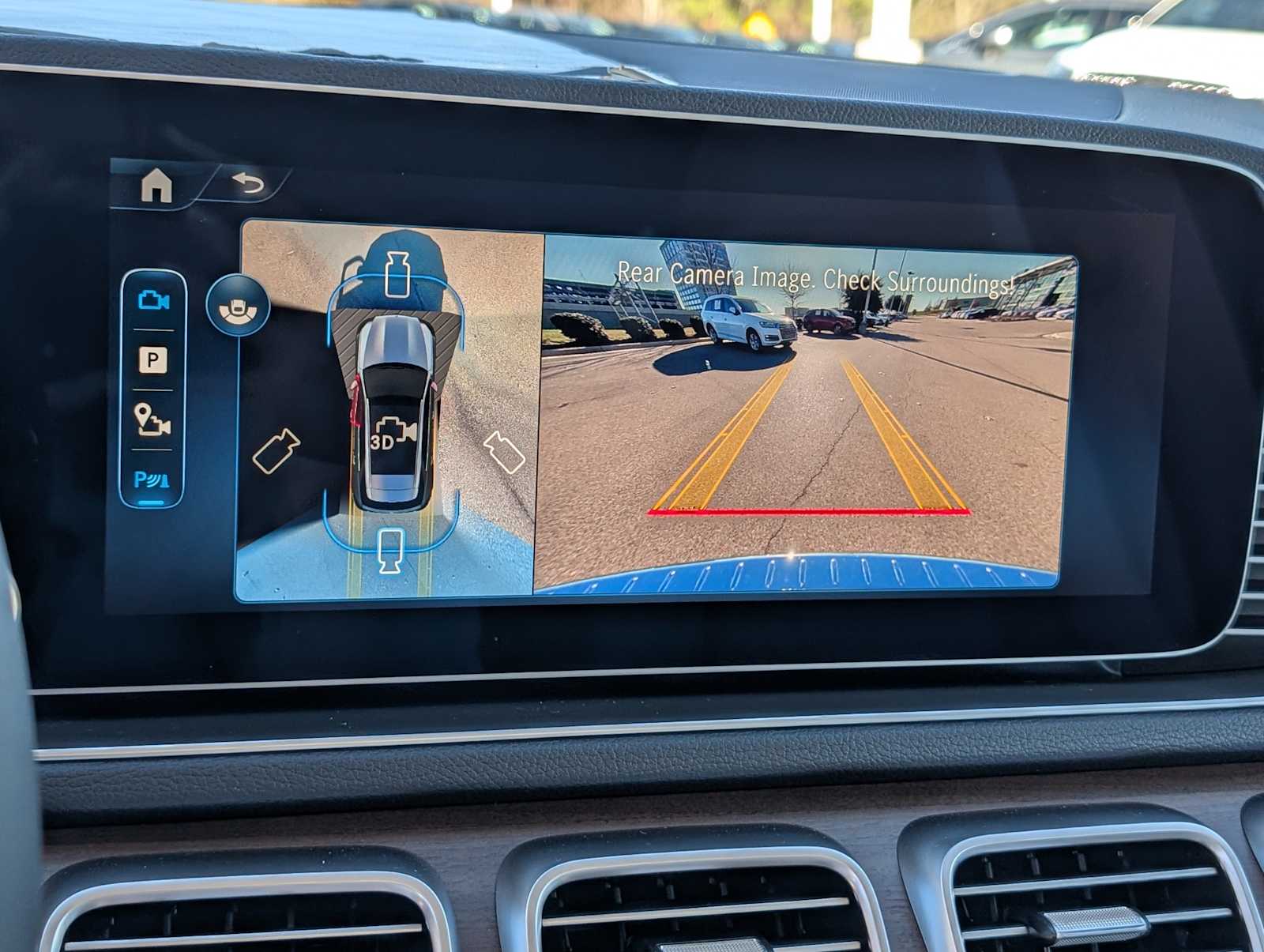 Thumbnail: 2026 Mercedes-Benz GLE - 14