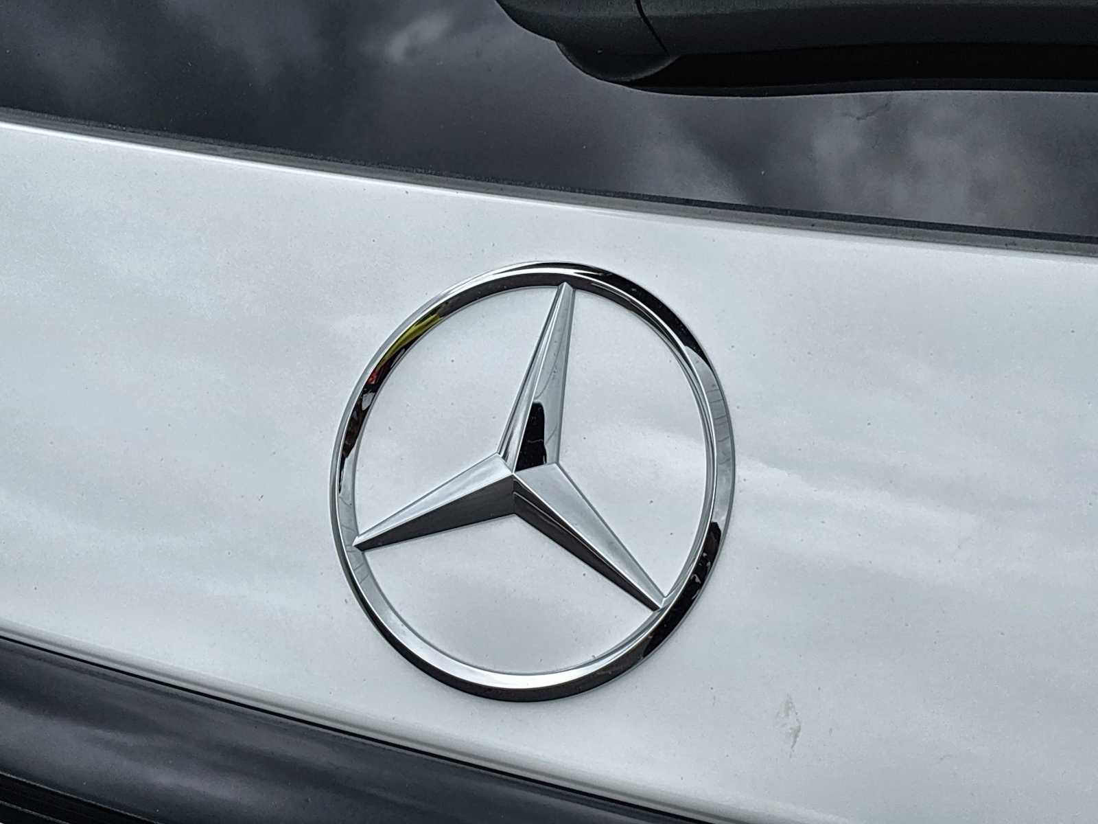 Thumbnail: 2026 Mercedes-Benz GLC - 16