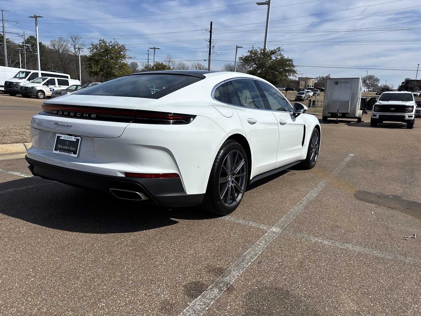 Thumbnail: 2025 Porsche Panamera - 10