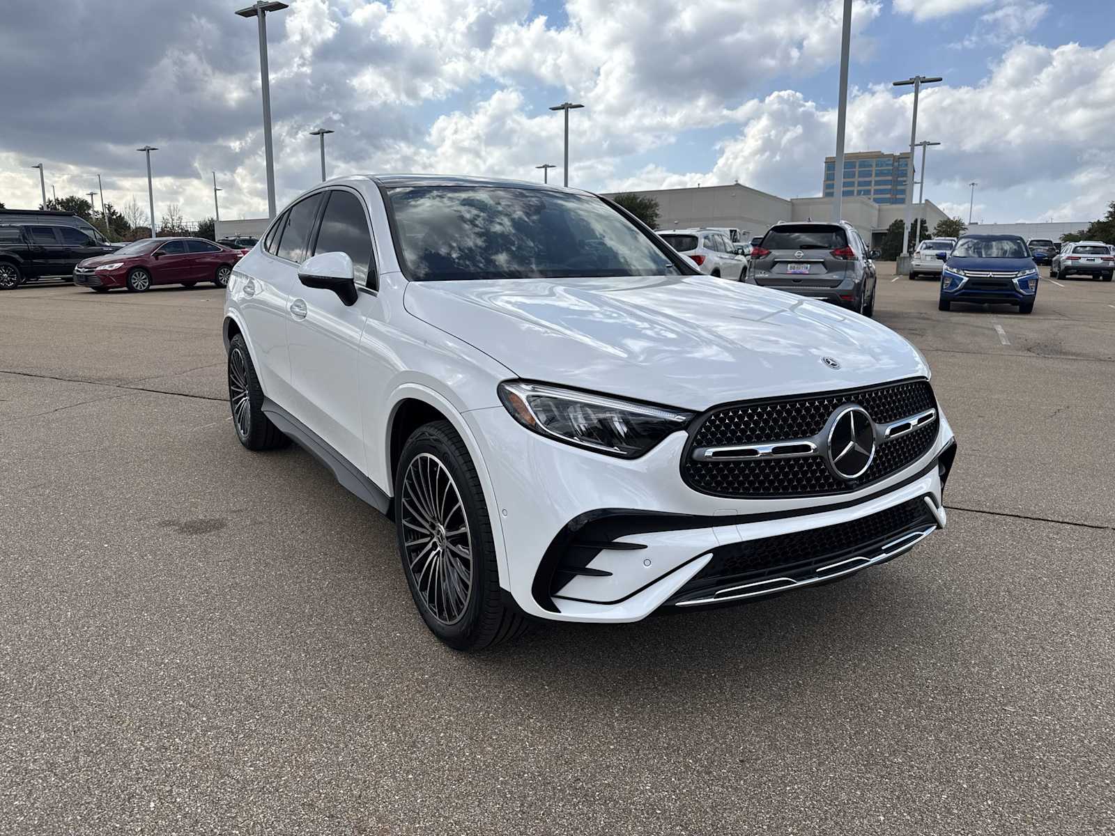 Thumbnail: 2026 Mercedes-Benz GLC - 8