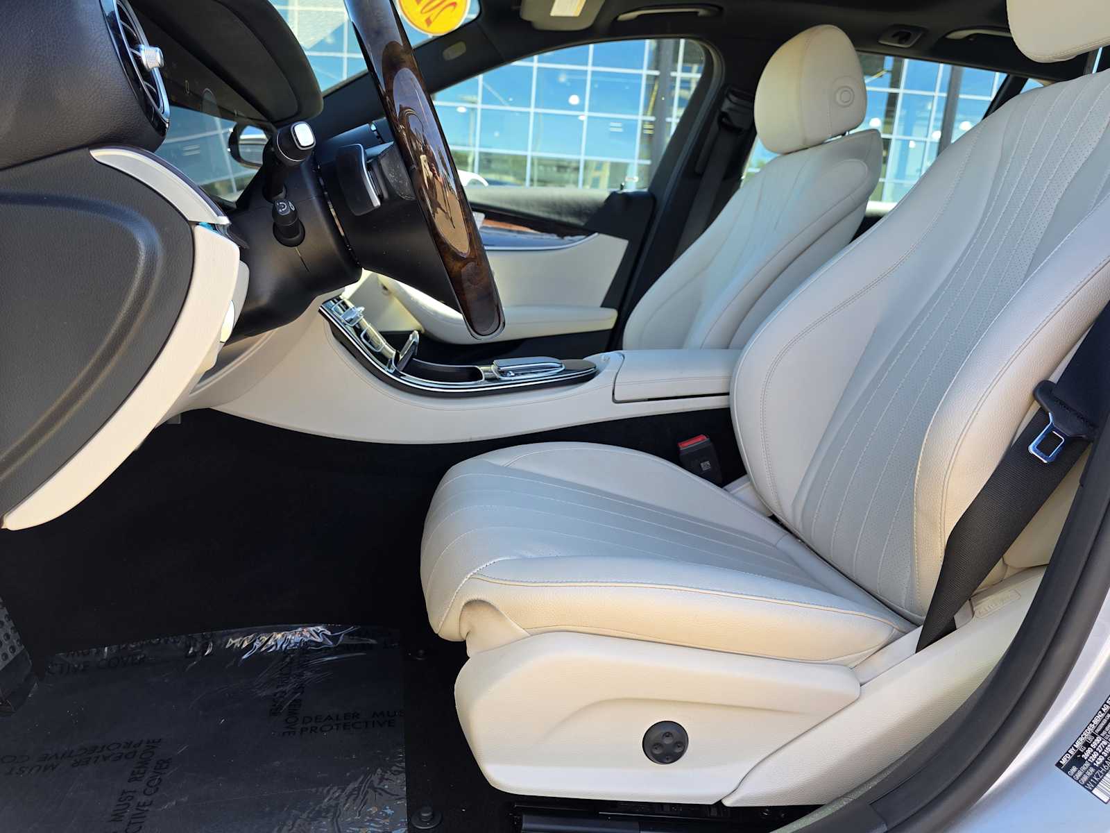 Thumbnail: 2023 Mercedes-Benz E-Class - 12