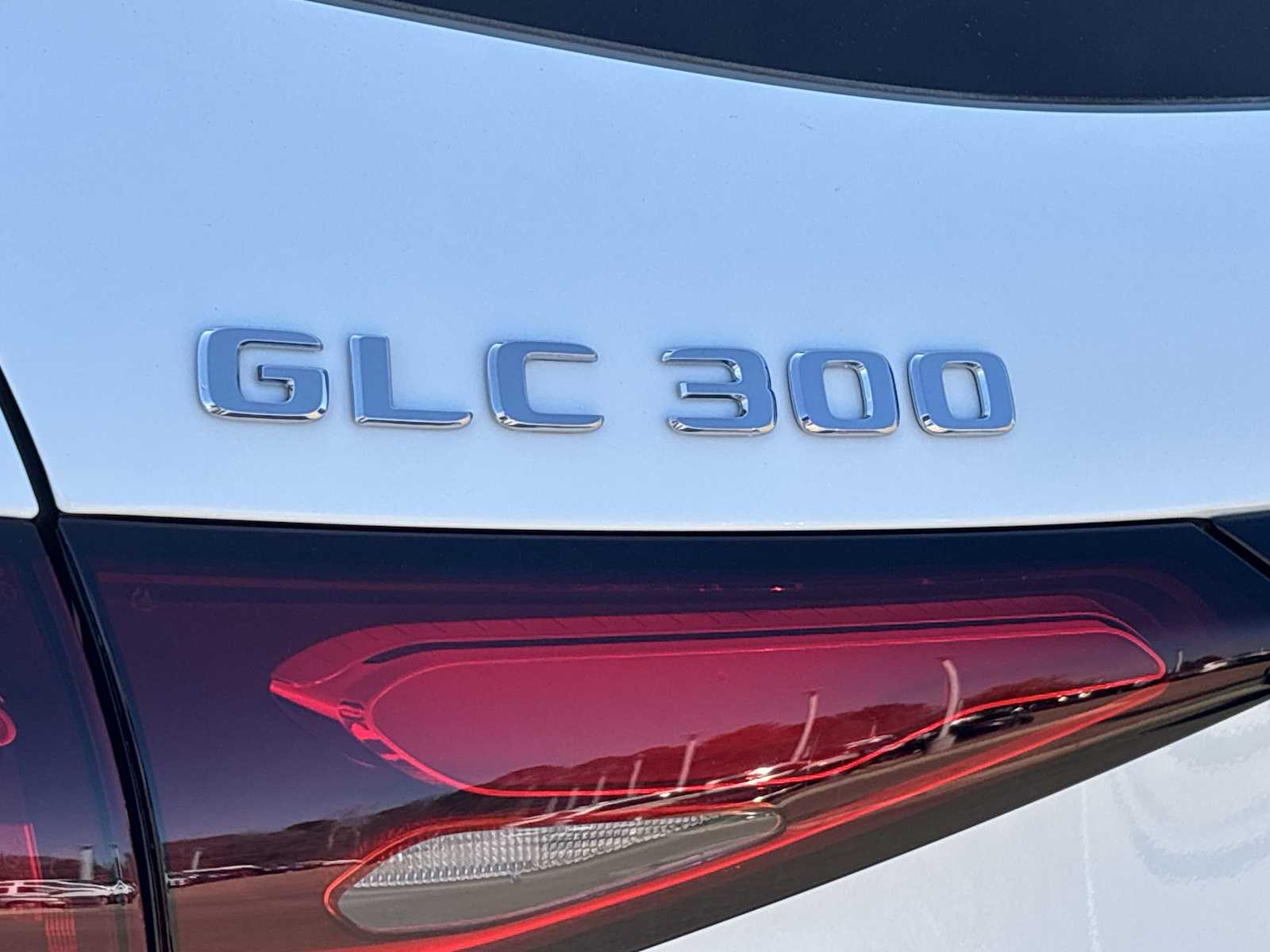 Thumbnail: 2026 Mercedes-Benz GLC - 11