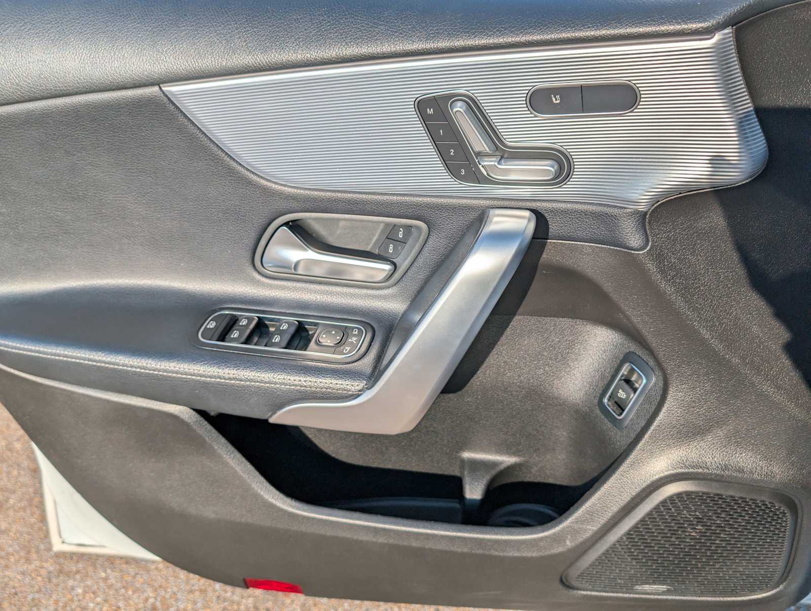 Thumbnail: 2019 Mercedes-Benz A-Class - 9