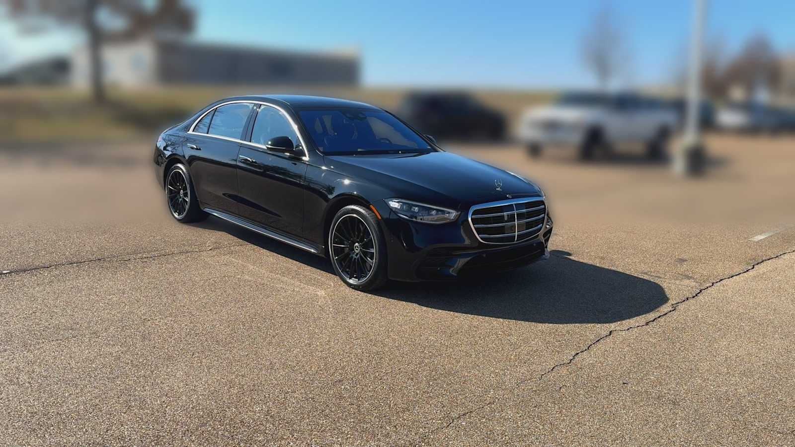 Thumbnail: 2022 Mercedes-Benz S-Class - 2