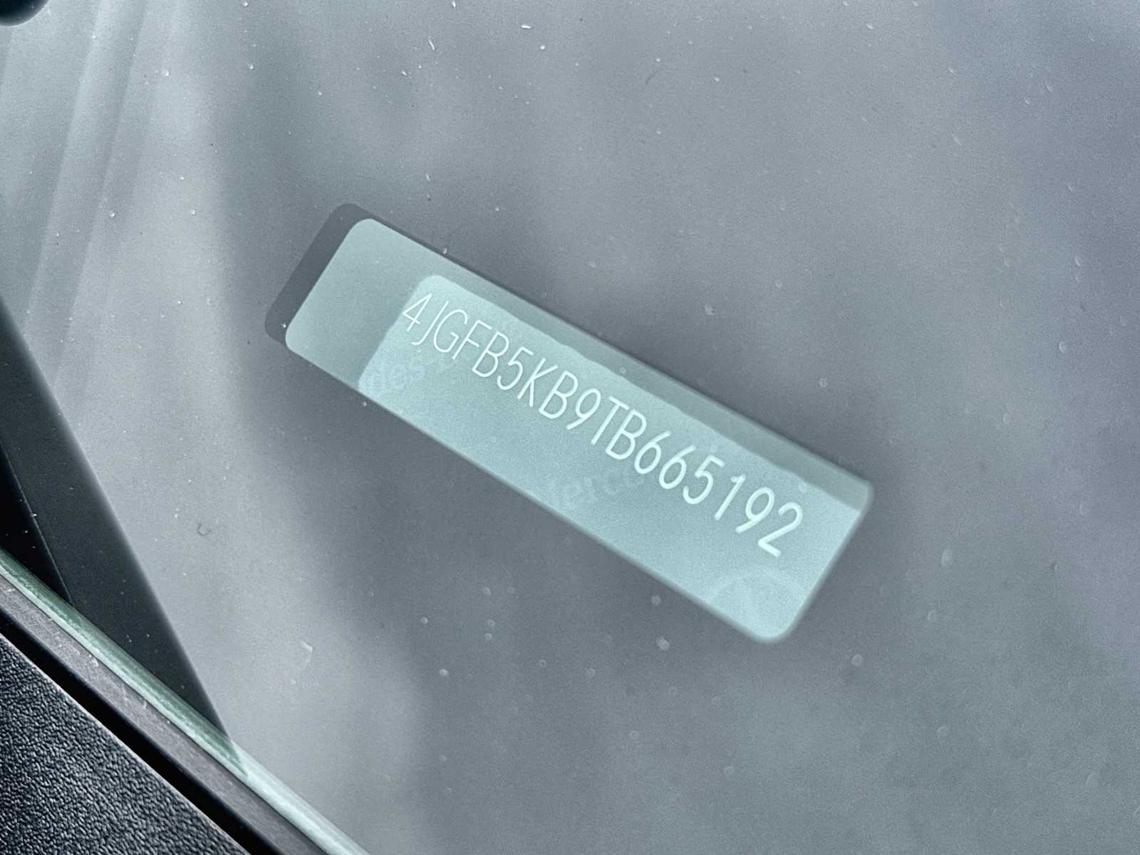 Thumbnail: 2026 Mercedes-Benz GLE - 25