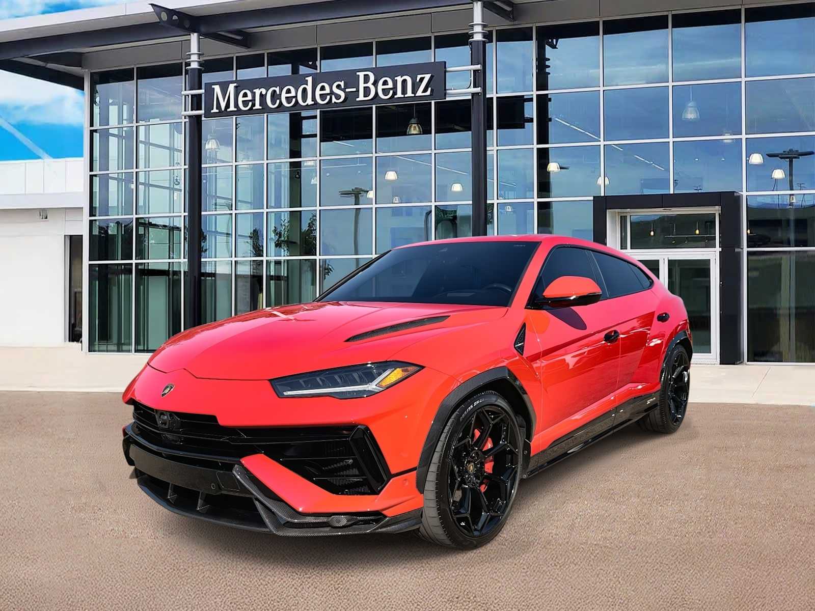 Thumbnail: 2024 Lamborghini Urus - 1
