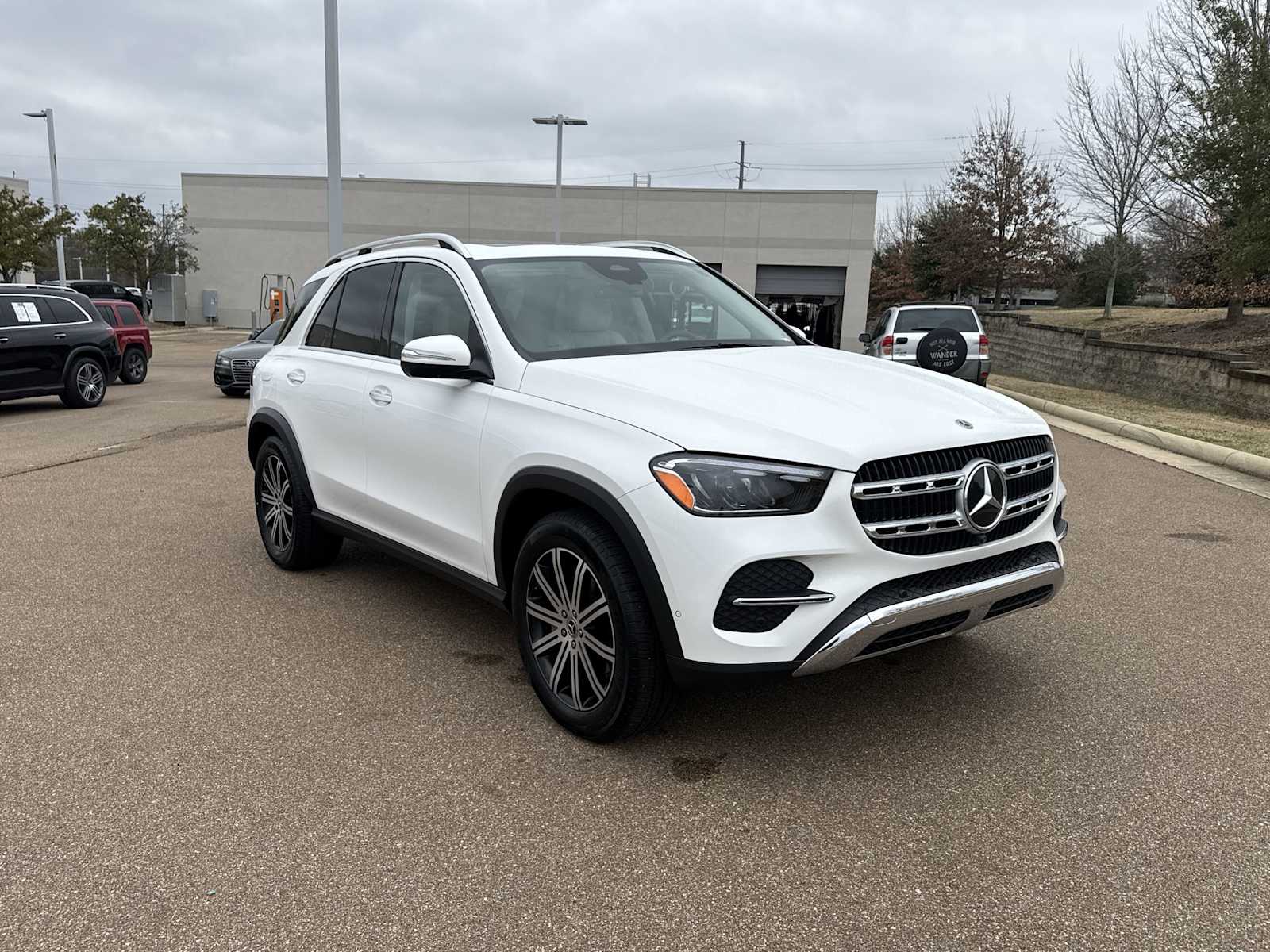 Thumbnail: 2026 Mercedes-Benz GLE - 8