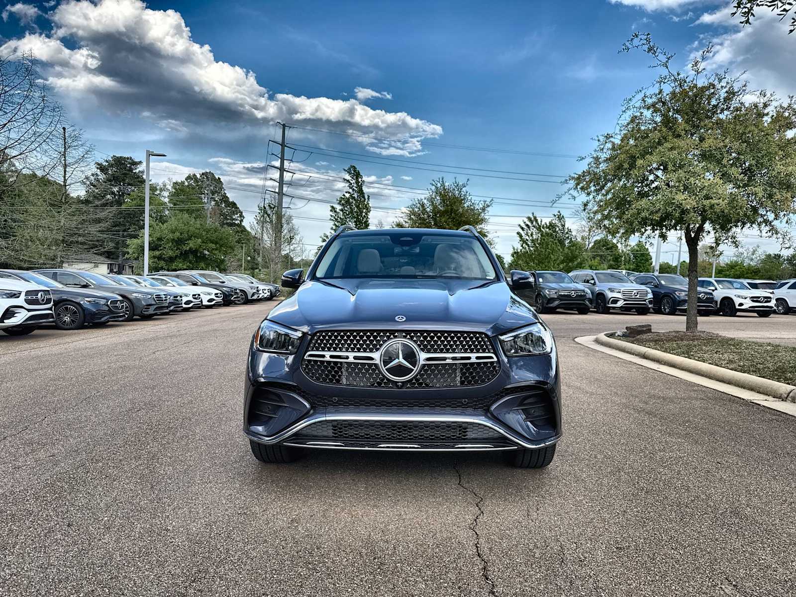 Thumbnail: 2026 Mercedes-Benz GLE - 12