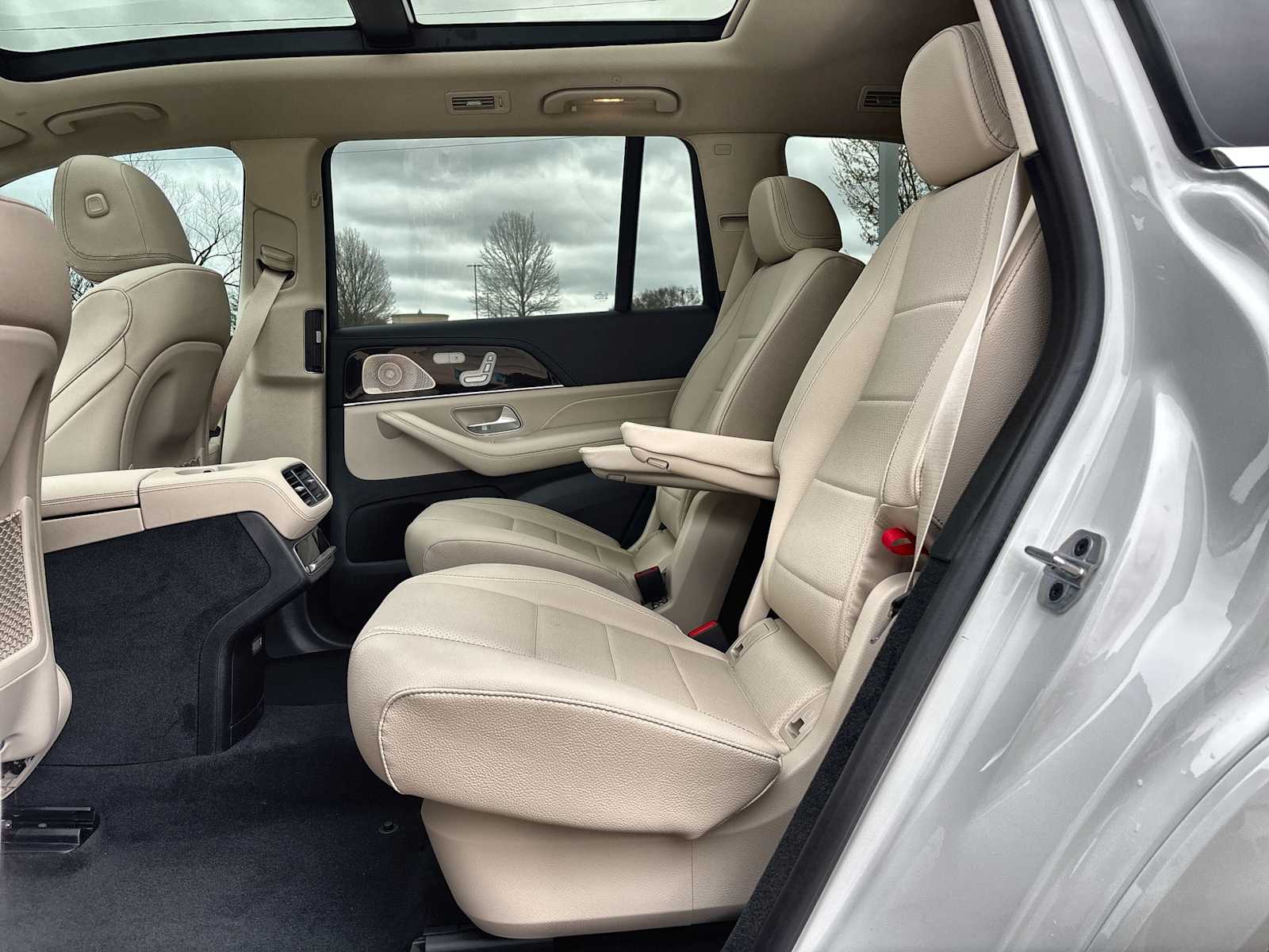 Thumbnail: 2026 Mercedes-Benz GLS - 4