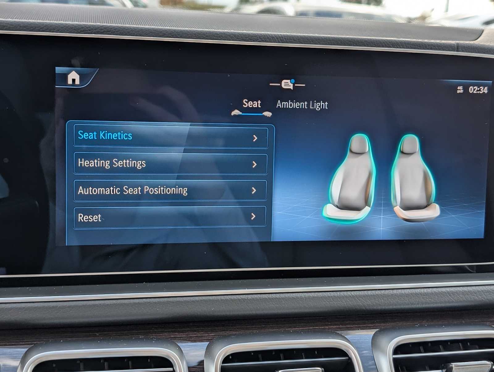 Thumbnail: 2026 Mercedes-Benz GLE - 12