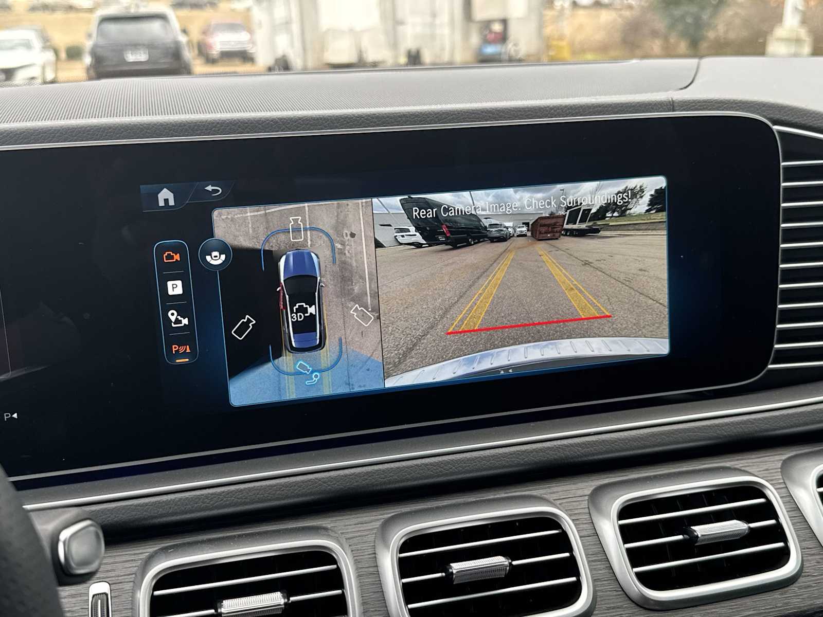 Thumbnail: 2026 Mercedes-Benz GLE - 23