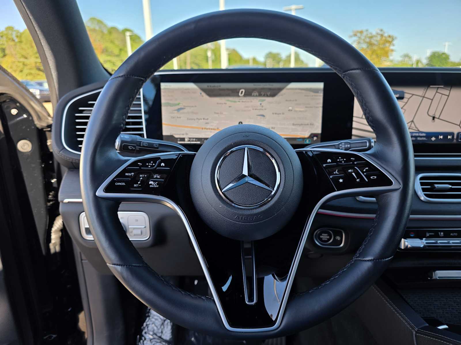 Thumbnail: 2025 Mercedes-Benz GLS - 24