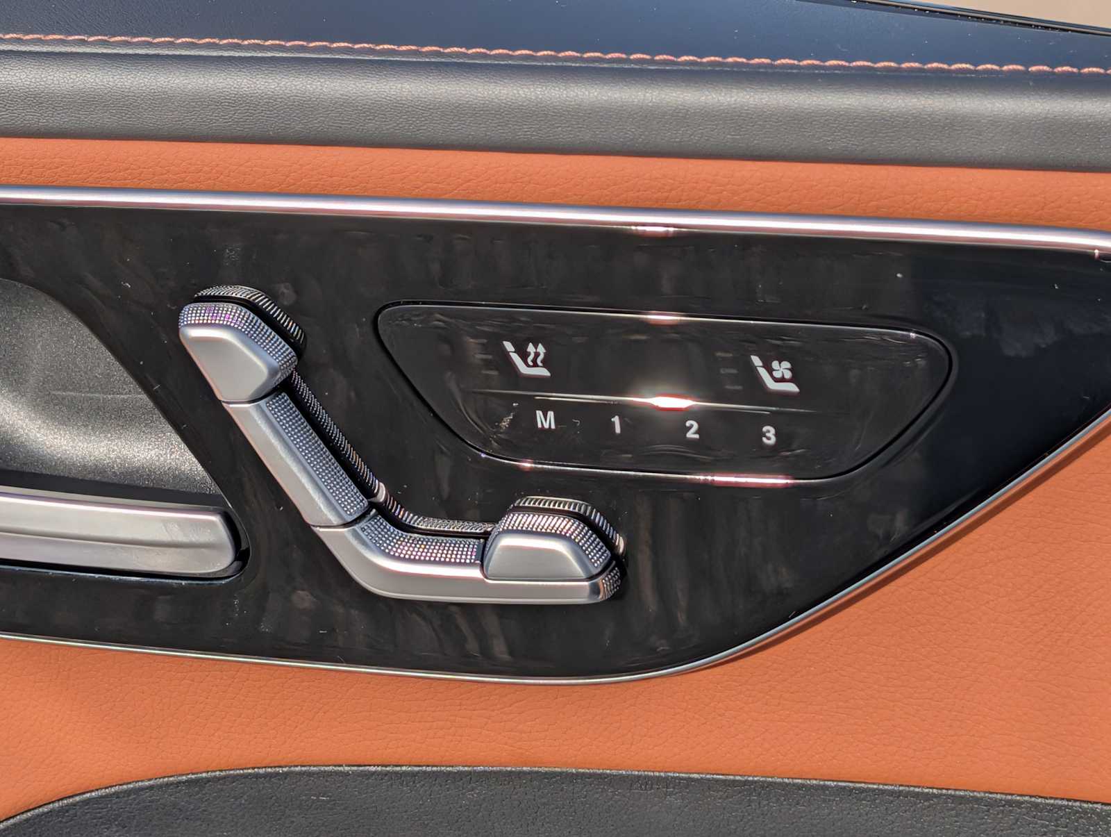 Thumbnail: 2024 Mercedes-Benz C-Class - 22