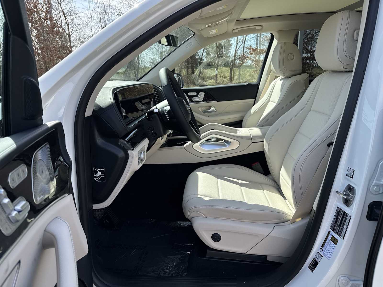 Thumbnail: 2026 Mercedes-Benz GLE - 2