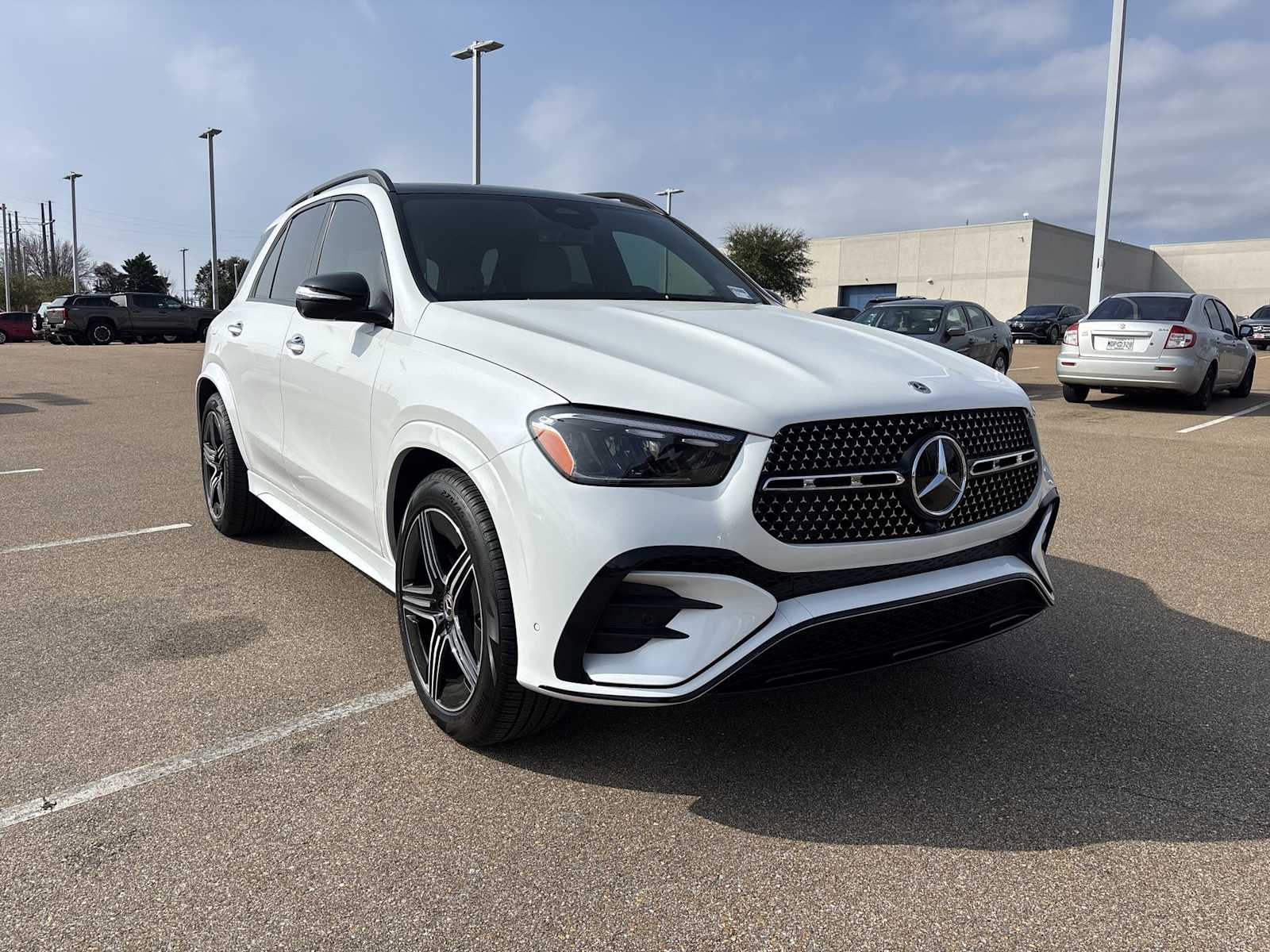 Thumbnail: 2026 Mercedes-Benz GLE - 8