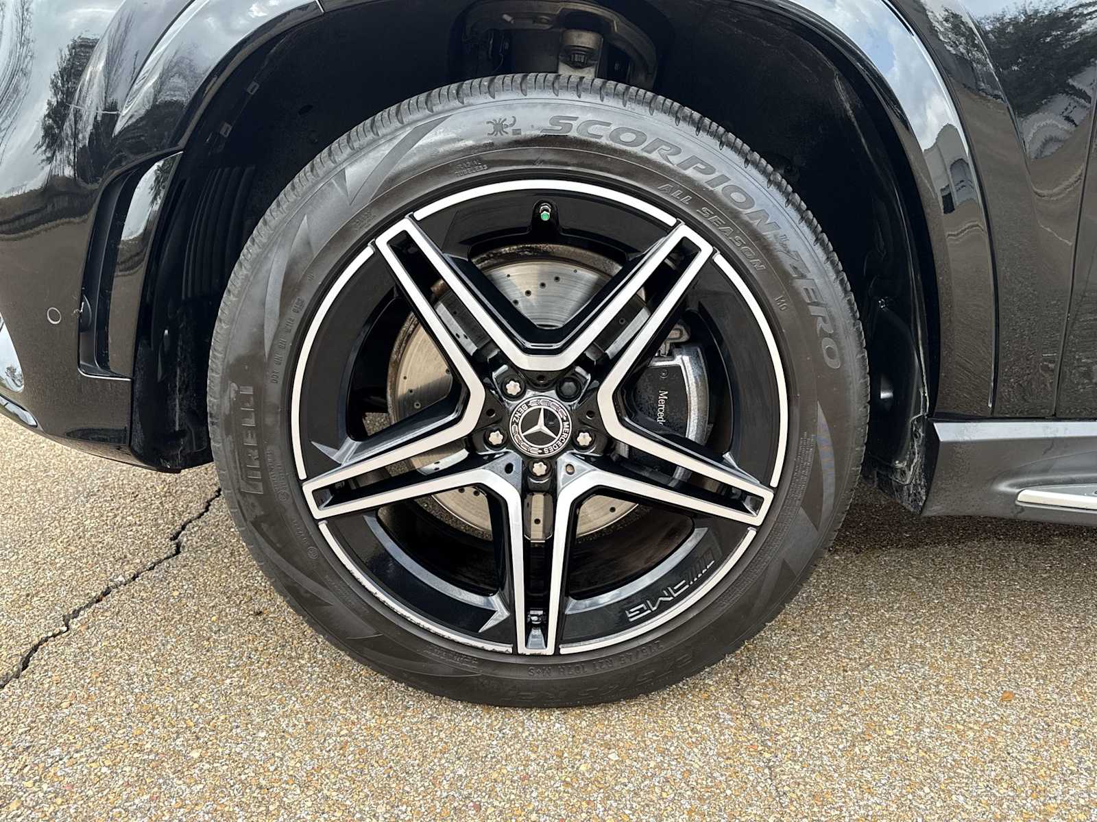 Thumbnail: 2023 Mercedes-Benz GLS - 11