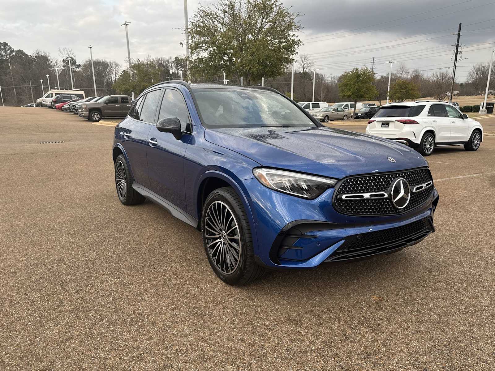 Thumbnail: 2026 Mercedes-Benz GLC - 8