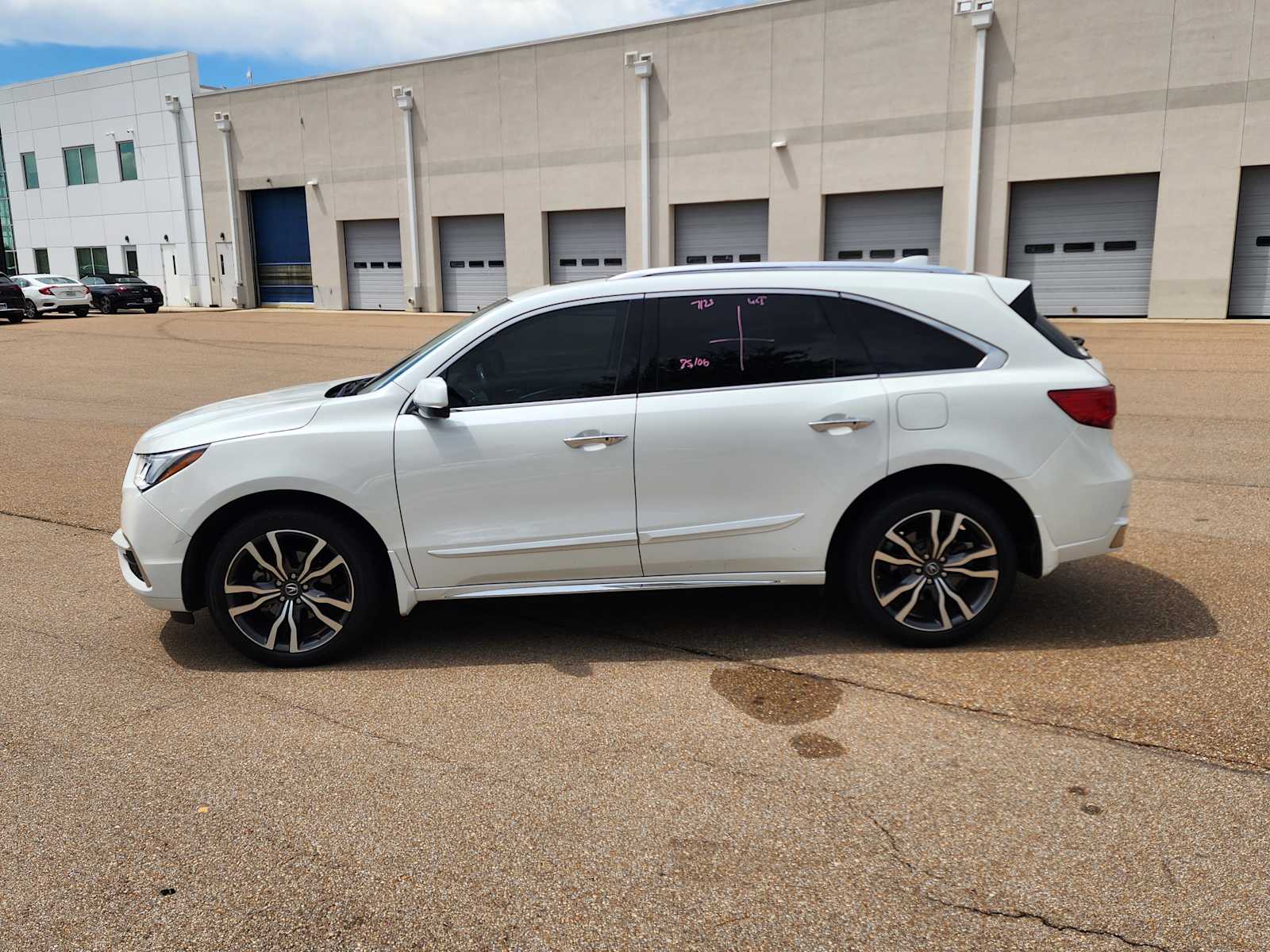 Thumbnail: 2020 Acura MDX - 7