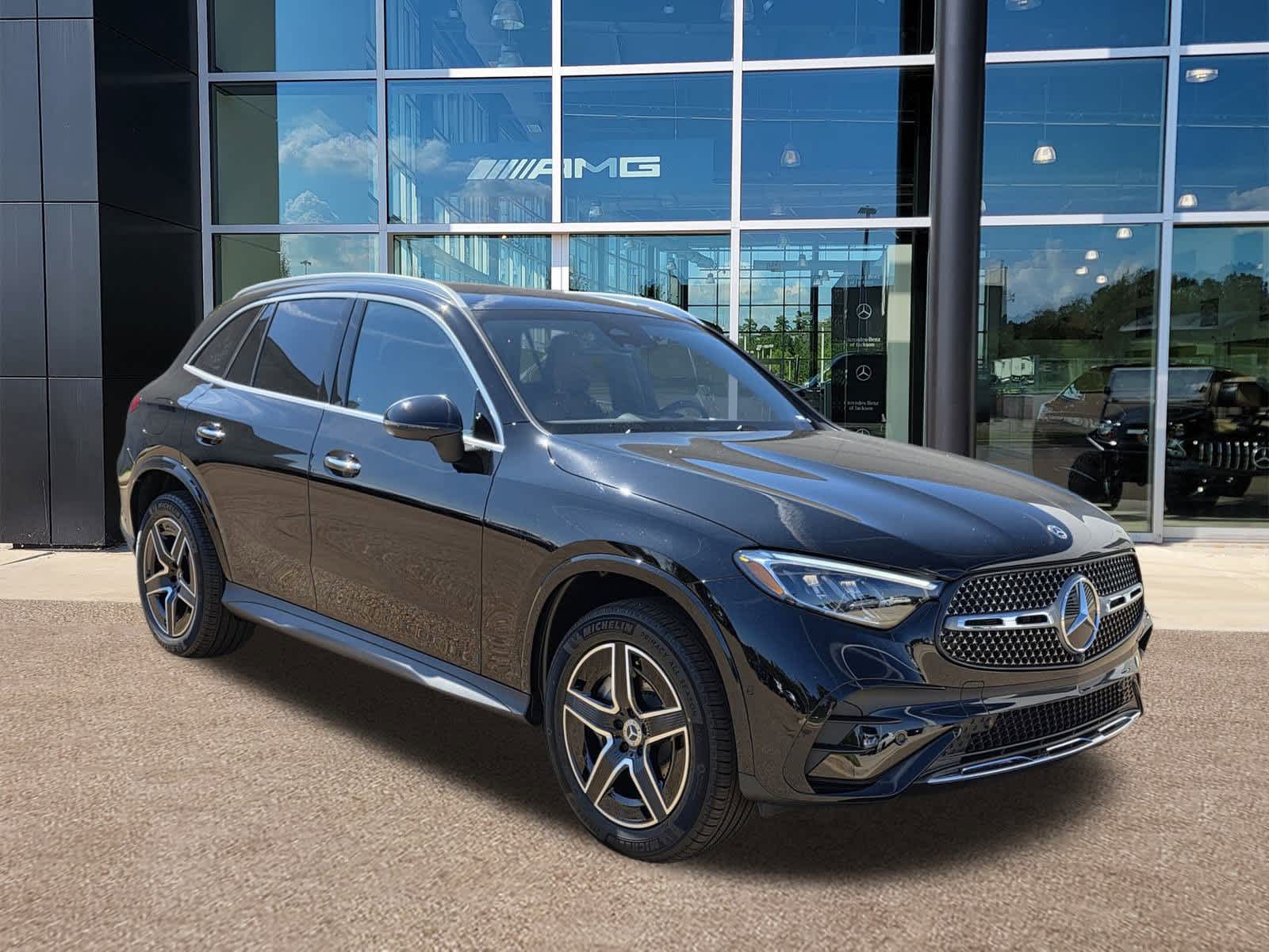 2026 Mercedes Benz GLC 300 photo 2