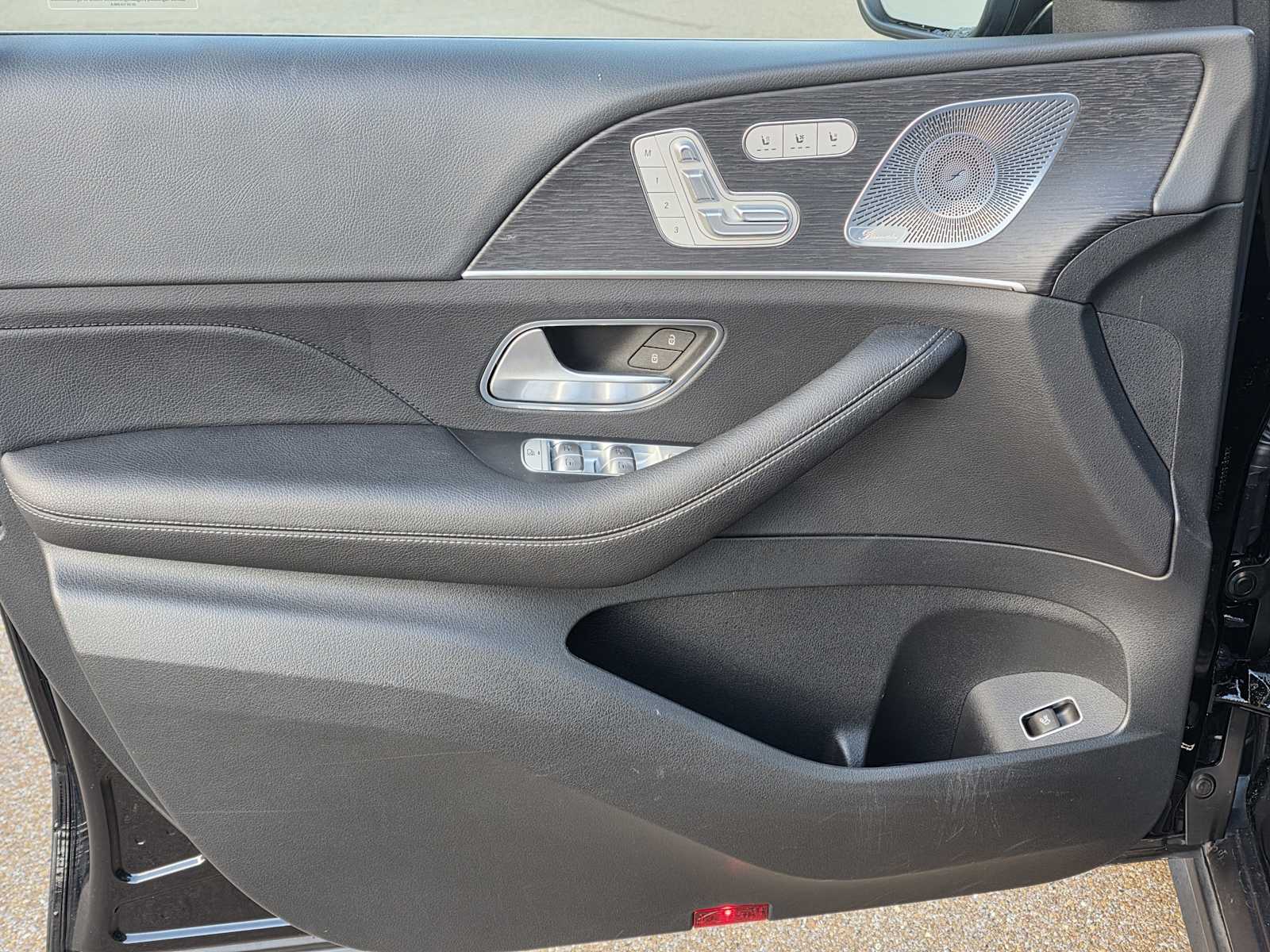 Thumbnail: 2025 Mercedes-Benz GLS - 12