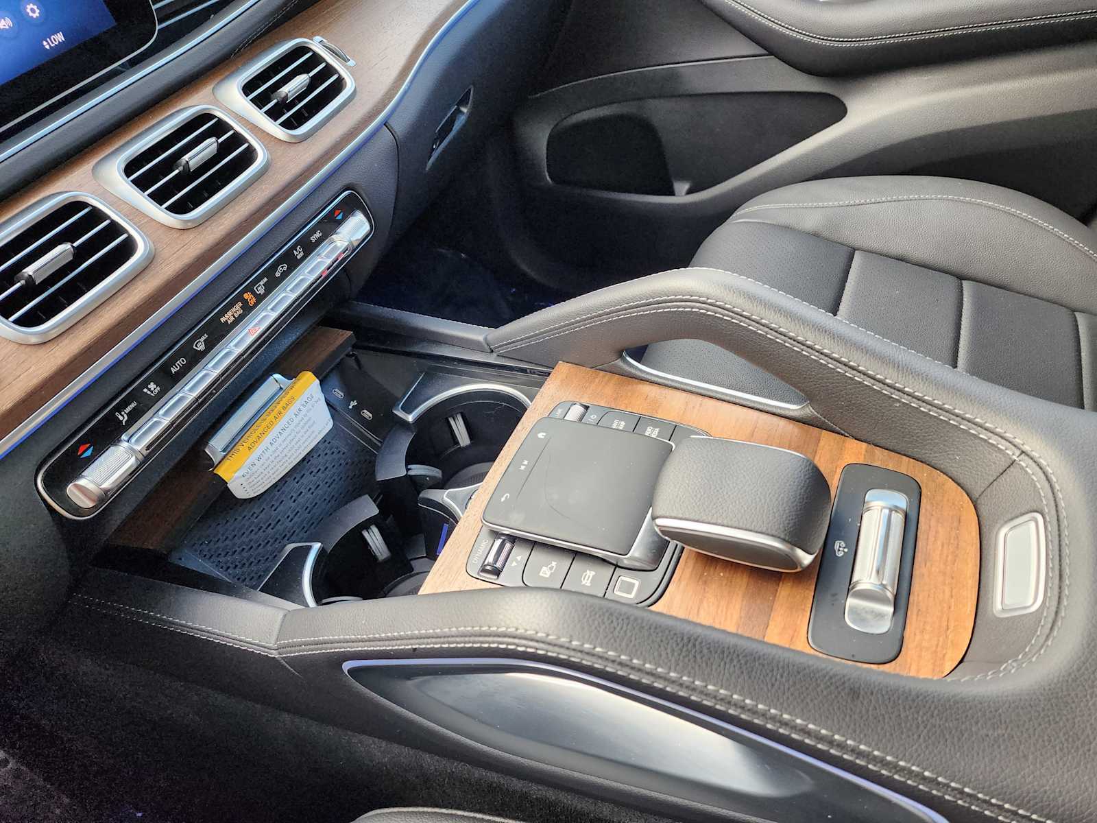 Thumbnail: 2025 Mercedes-Benz GLS - 16