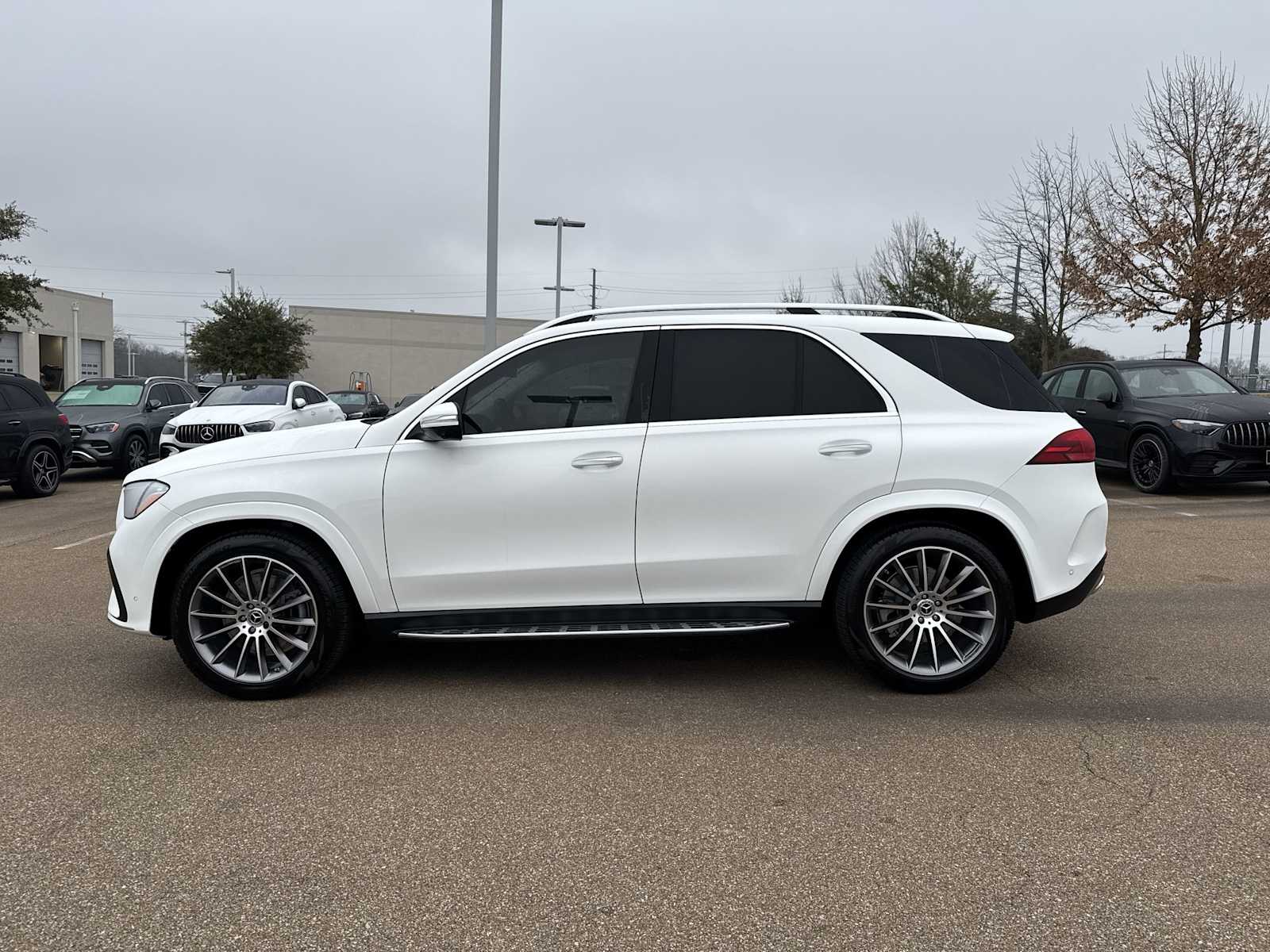 Thumbnail: 2026 Mercedes-Benz GLE - 3