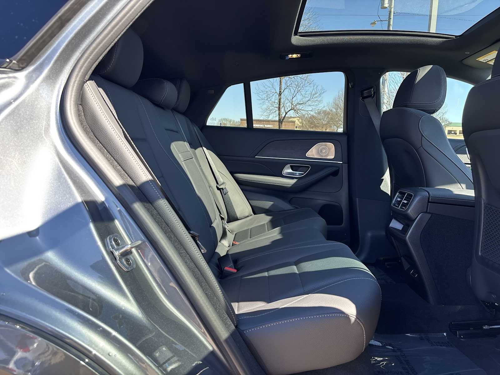 Thumbnail: 2026 Mercedes-Benz GLE - 18