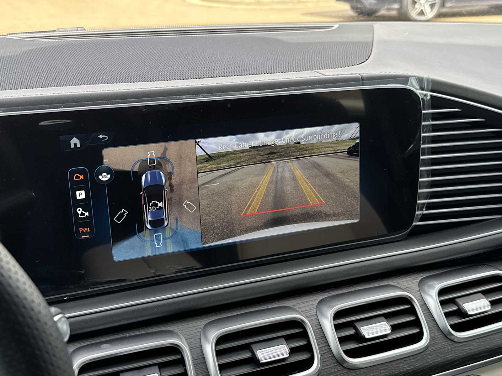 Thumbnail: 2026 Mercedes-Benz GLE - 23