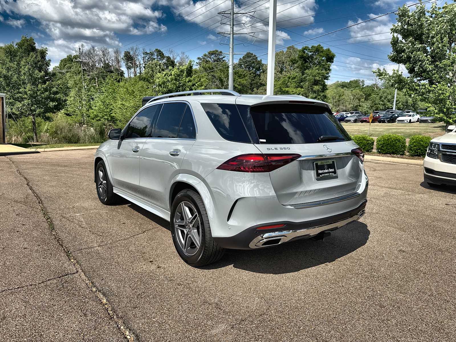 Thumbnail: 2026 Mercedes-Benz GLE - 6