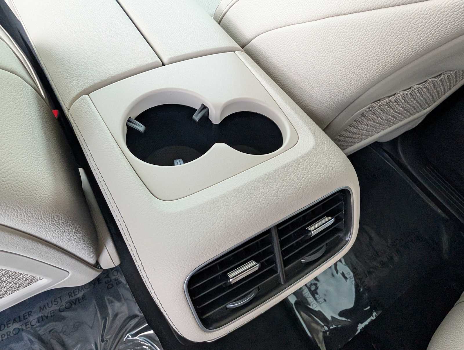 Thumbnail: 2026 Mercedes-Benz GLS - 28