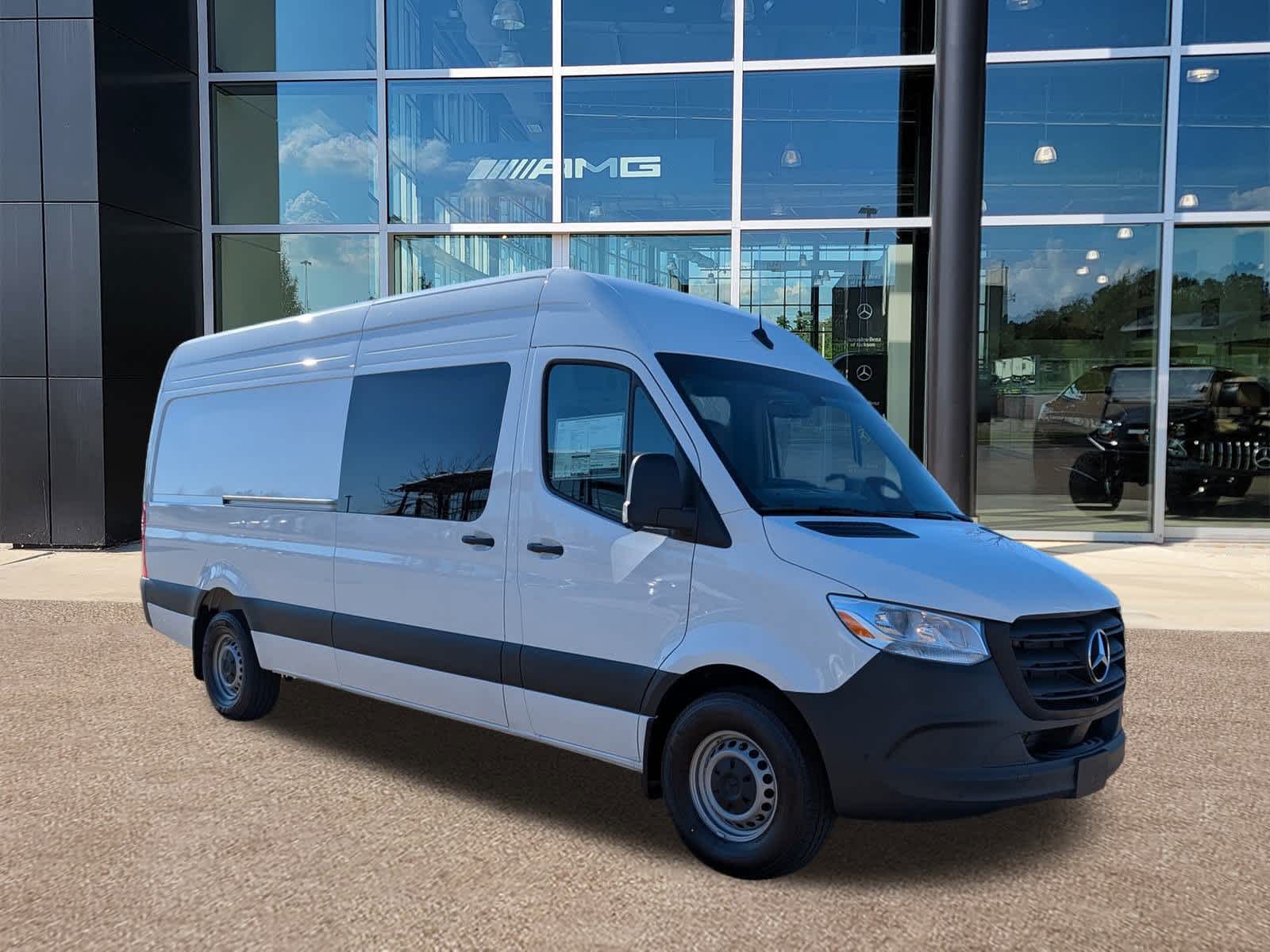 Thumbnail: 2026 Mercedes-Benz Sprinter - 3