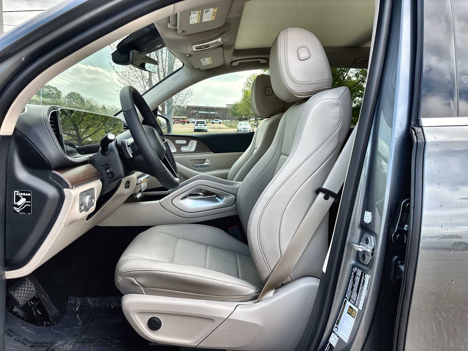 Thumbnail: 2026 Mercedes-Benz GLE - 3