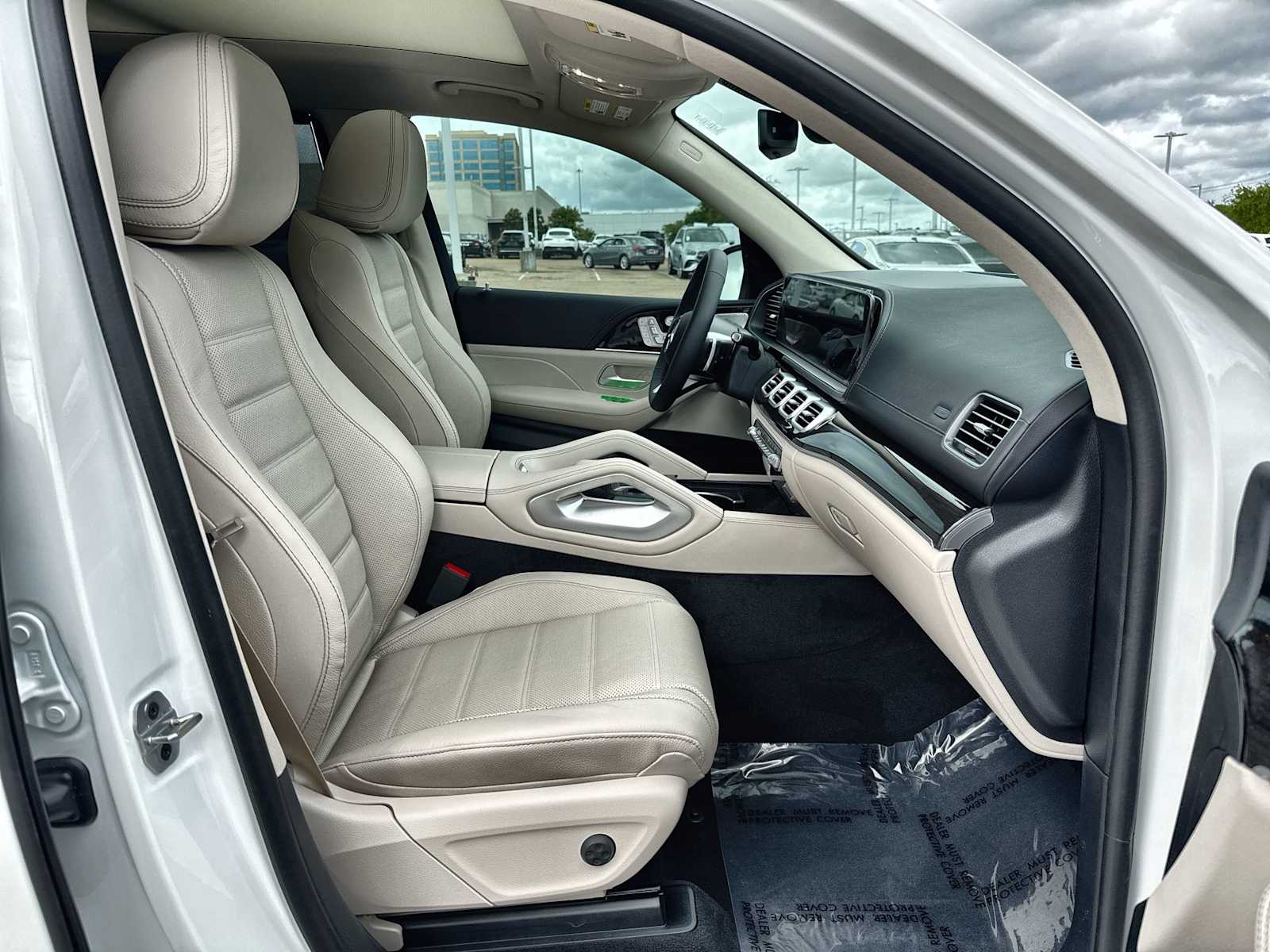 Thumbnail: 2026 Mercedes-Benz GLS - 9