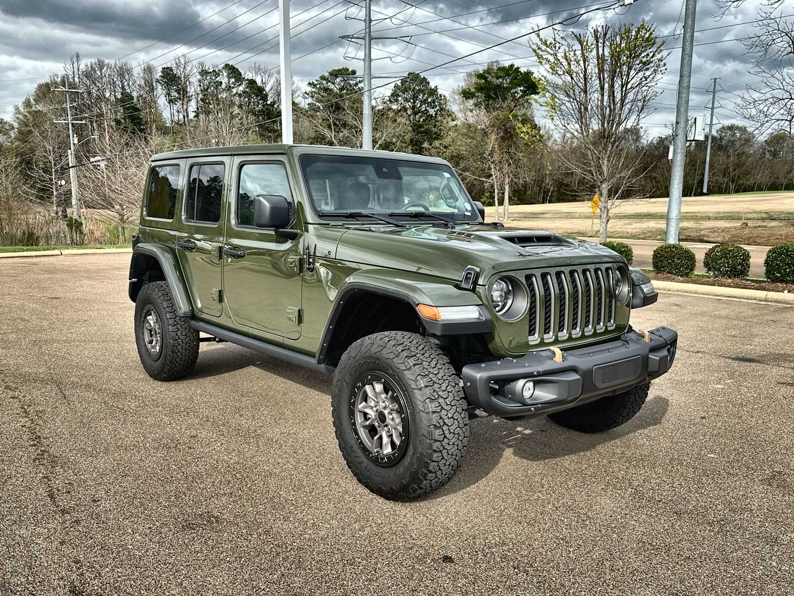 Thumbnail: 2023 Jeep Wrangler - 17