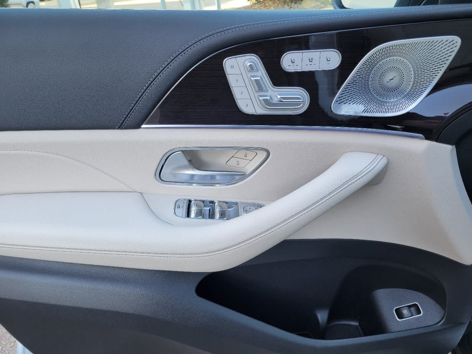 Thumbnail: 2025 Mercedes-Benz GLS - 13