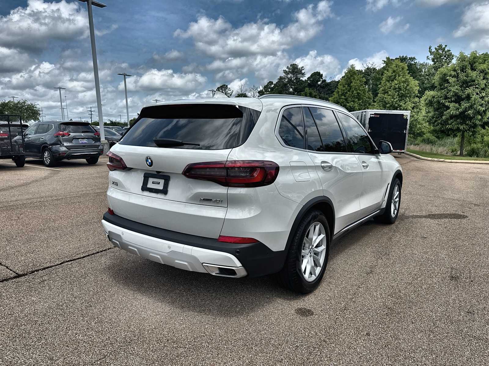 Thumbnail: 2023 BMW X5 - 8