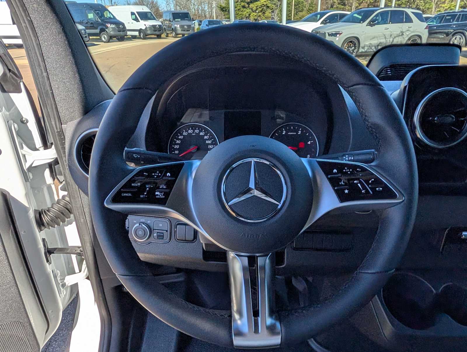 Thumbnail: 2026 Mercedes-Benz Sprinter - 7