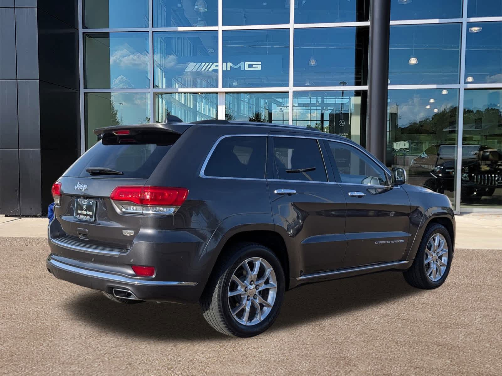 Thumbnail: 2015 Jeep Grand Cherokee - 5