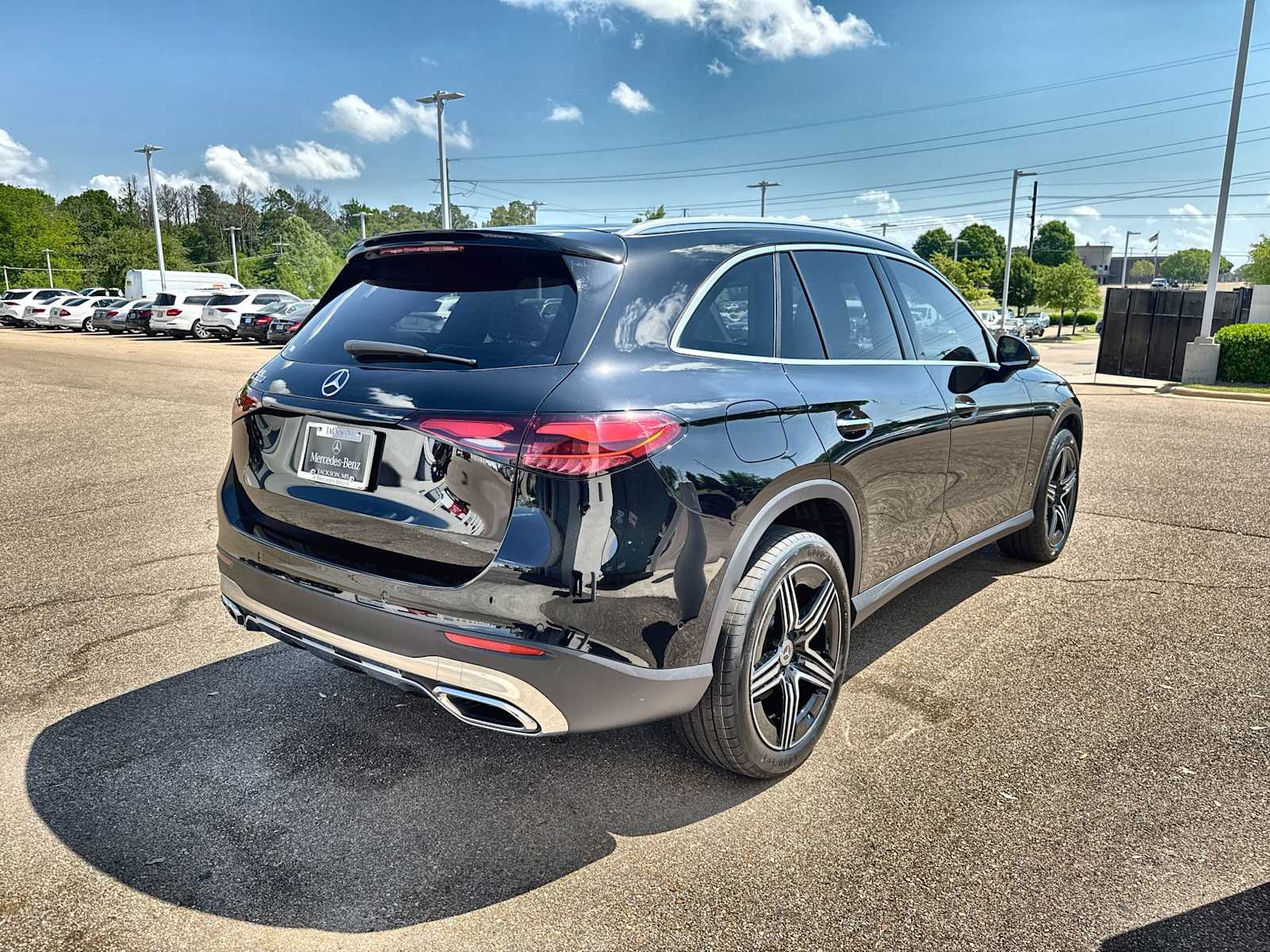 Thumbnail: 2026 Mercedes-Benz GLC - 8