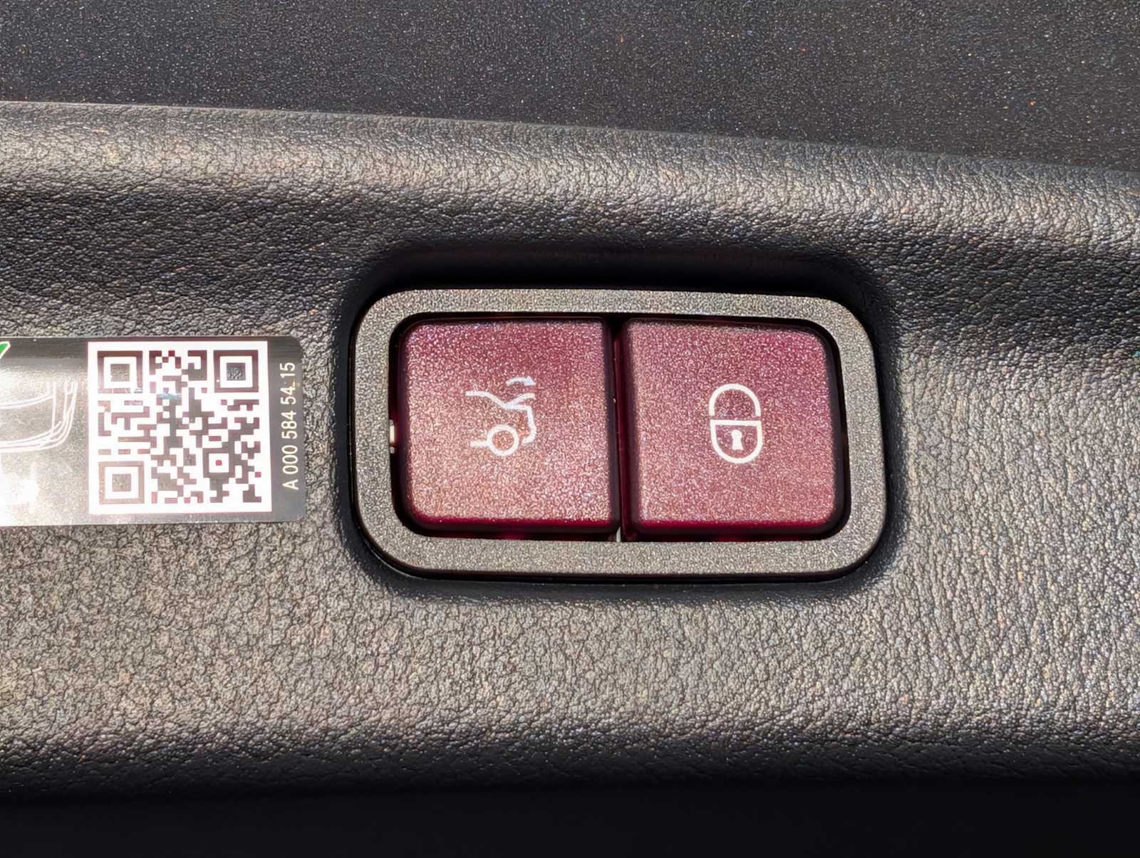 Thumbnail: 2026 Mercedes-Benz C-Class - 25