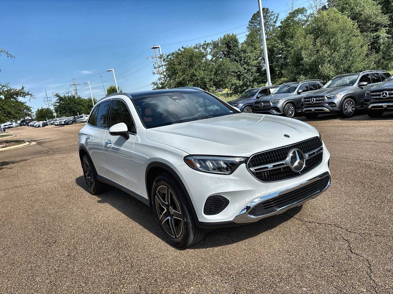 Thumbnail: 2026 Mercedes-Benz GLC - 11