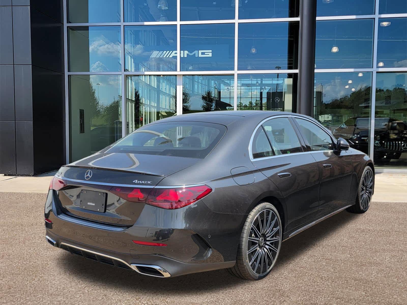 Thumbnail: 2026 Mercedes-Benz E-Class - 6